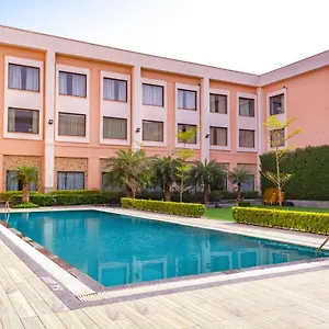 Semesteranläggning (resort) Tivoli Grand Delhi (National Capital Territory of India)